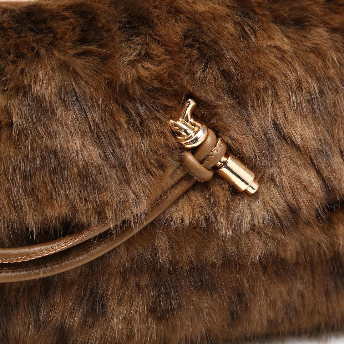 Ada - Leo Crossbody: Brown