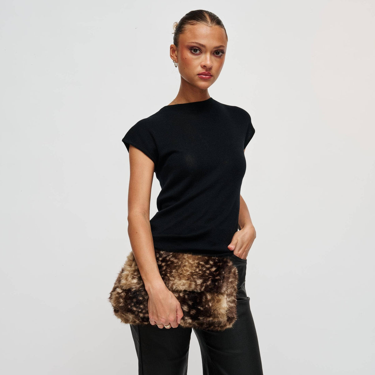 Rhianna Crossbody: Brown