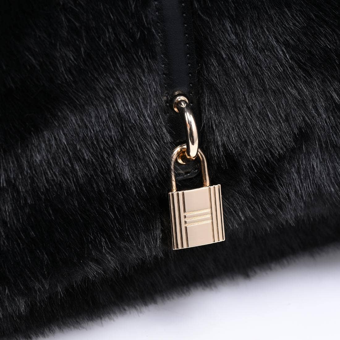 Glorida Shoulder Bag: Chocolate