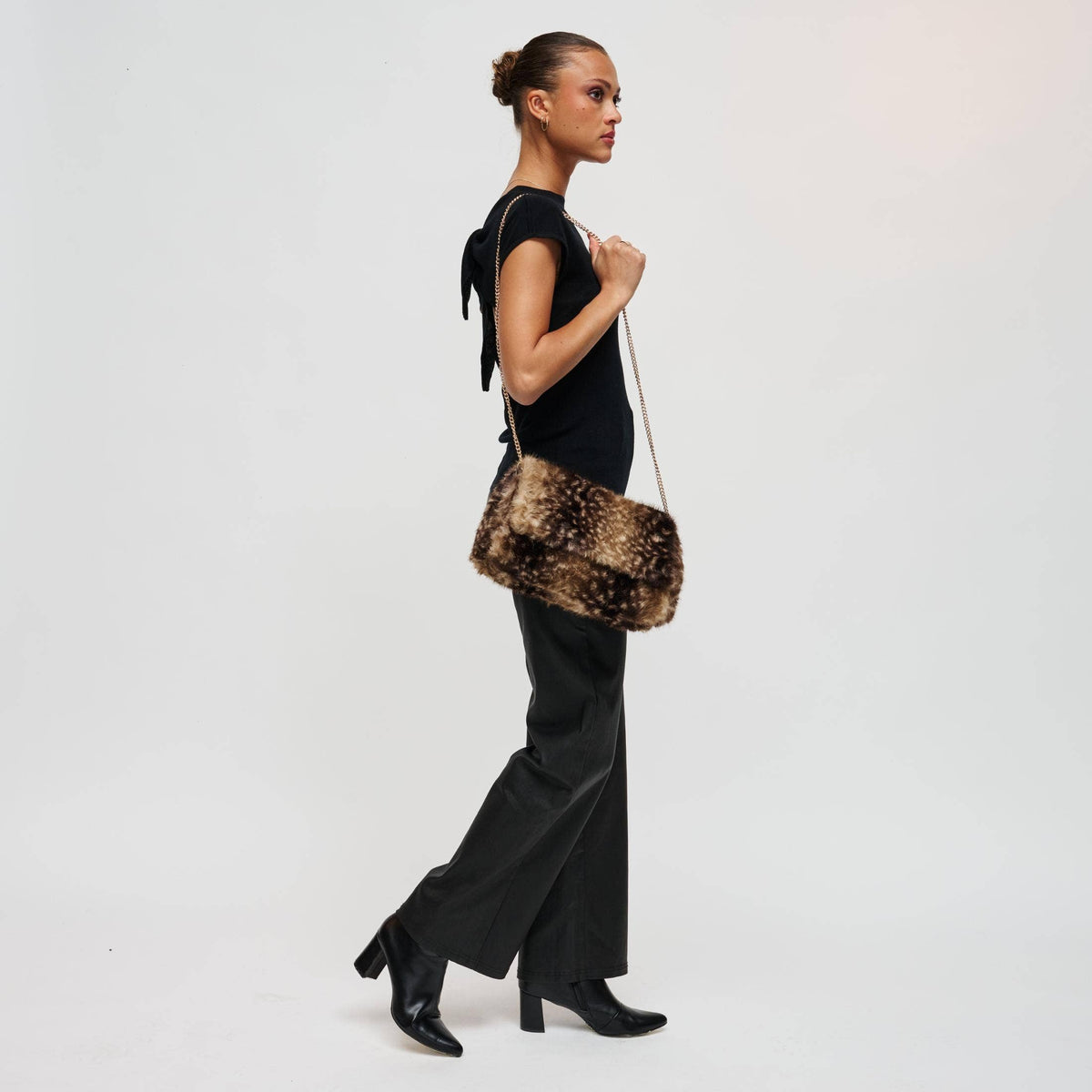 Rhianna Crossbody: Brown